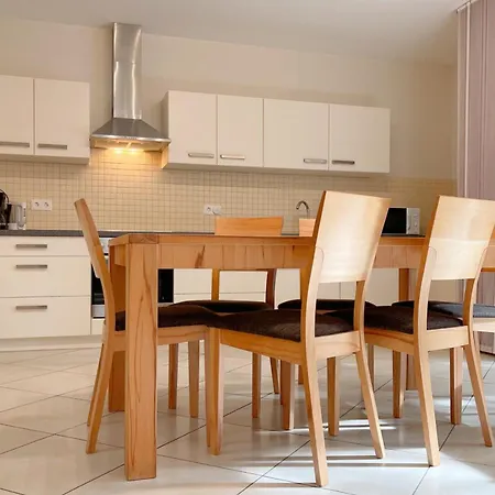 Zum Sonnenstrand Jaegerstrasse 10a 2 *